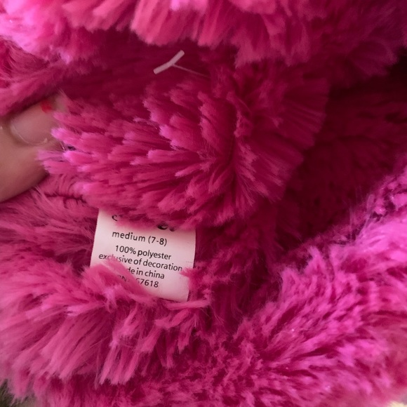 Adult women monkey slippers size 7-8 - Picture 3 of 5